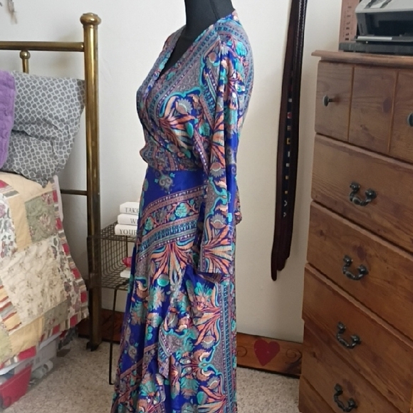 Floral Blue Maxi Dress Tying Around The Waist To Control Cleavage Coverage. - Picture 4 of 10